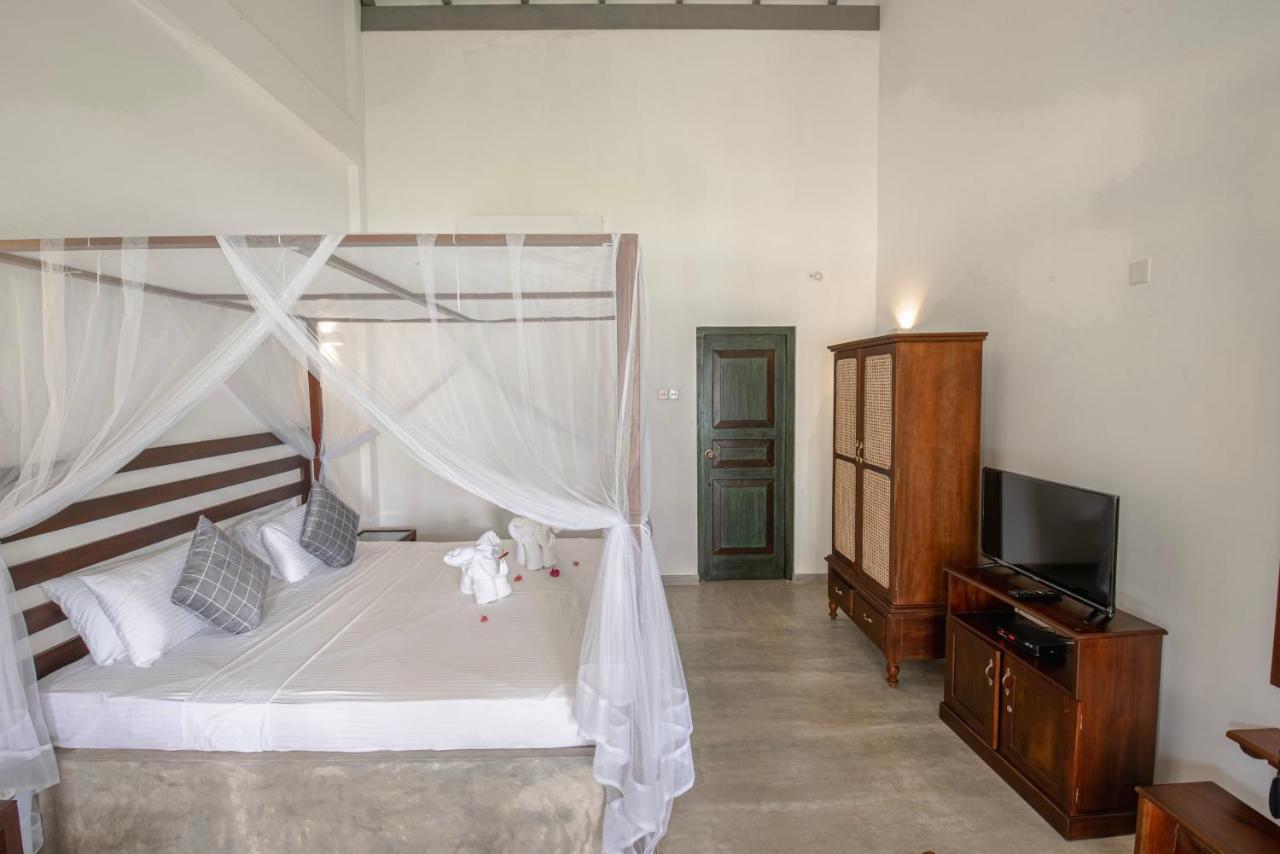 Villa Nilnara Ahungalla Esterno foto